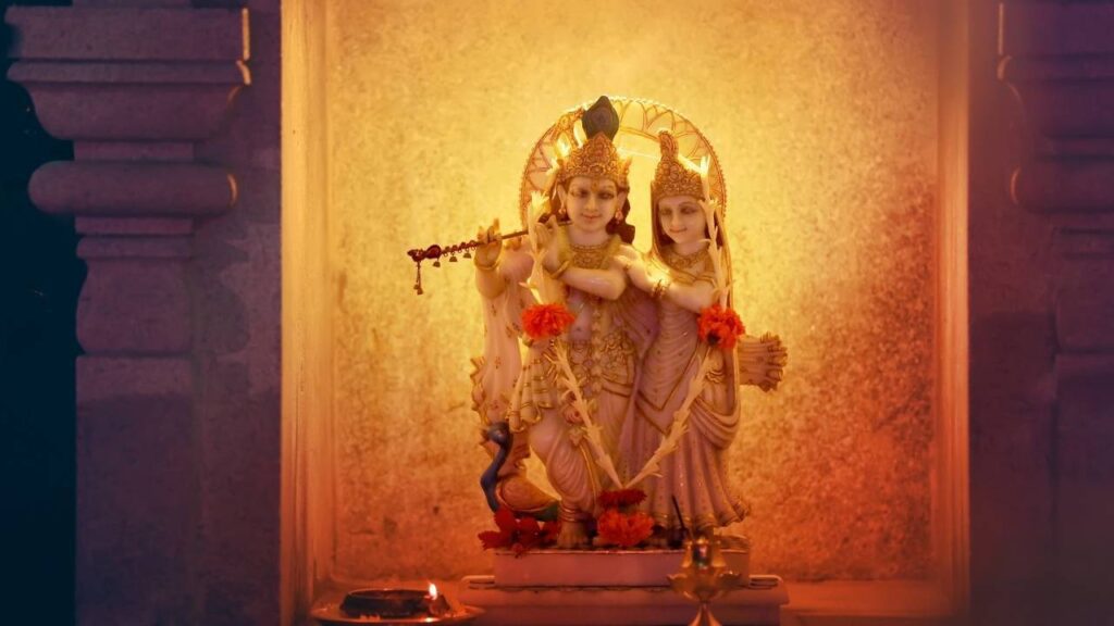 राधा-रानी-का-सुंदर-चित्र-राधा-नाम-जप-कैसे-करें